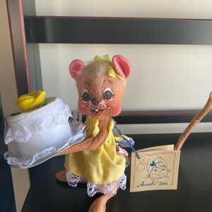 ANNALEE 1994 7" BIRTHDAY GIRL MOUSE IN YELLOW MWT